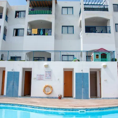 Chloraka Park Apartment *